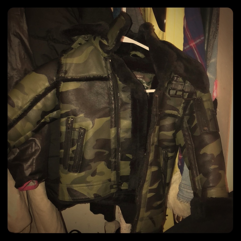 COAT